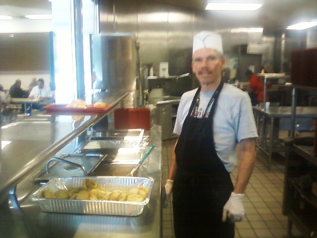 Michael Osborn volunteering in the kitchen at the Los Angeles Rescue Mission.
